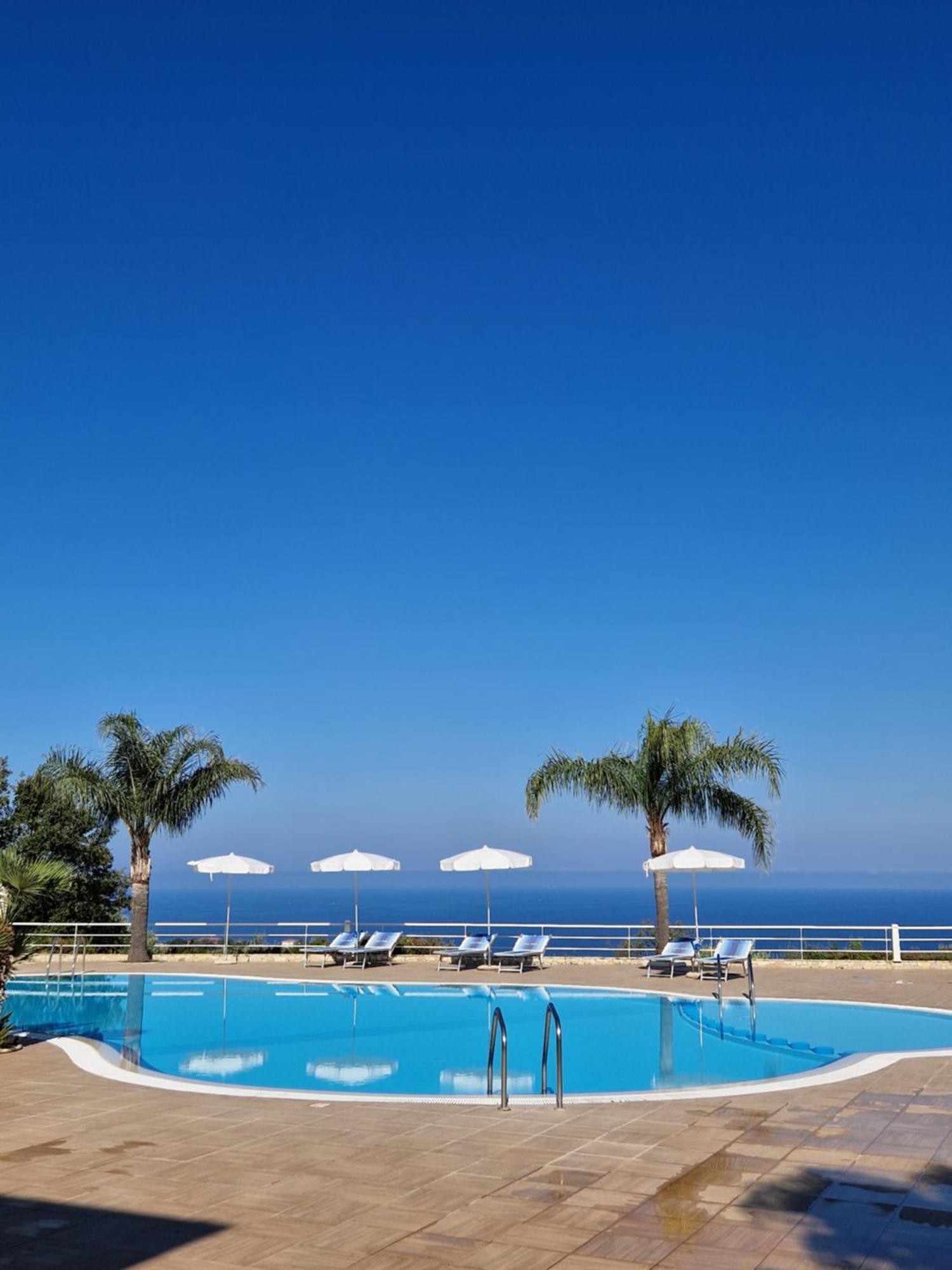 Santa Monica Residence Hotel Ricadi Dış mekan fotoğraf